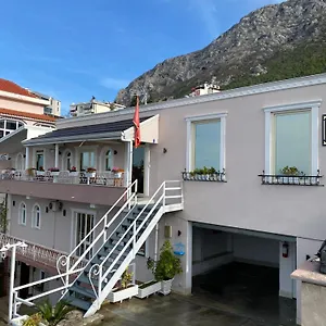 Alesio , Krujë Albanië